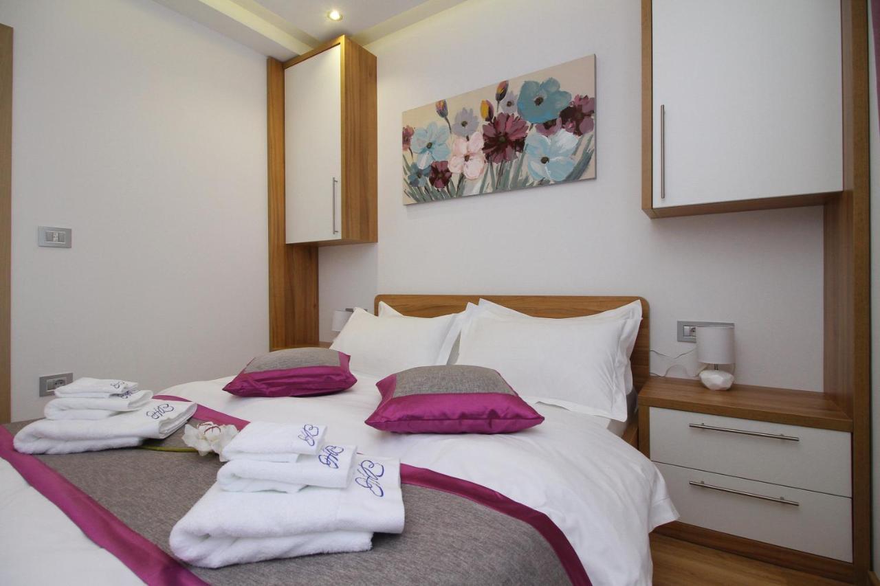 Time Out Lux Apartmani ズラティボール エクステリア 写真